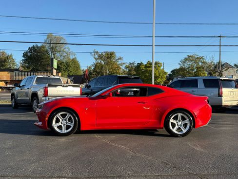 Used 2018 Chevrolet Camaro LT image 2