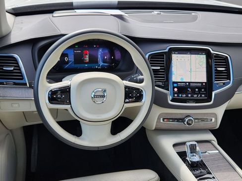 Used 2023 Volvo XC90 B6 Ultimate AWD/4WD image 9