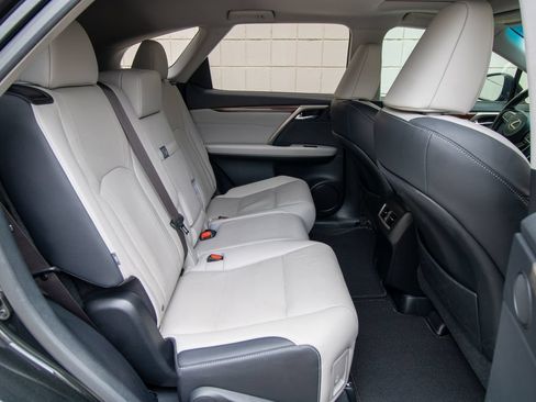 Used 2019 Lexus RX 350L FWD w/ Premium Package image 22