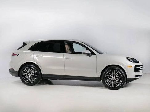 New 2026 Porsche Cayenne AWD/4WD image 8