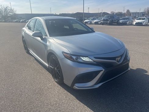 Used 2024 Toyota Camry XSE image 7