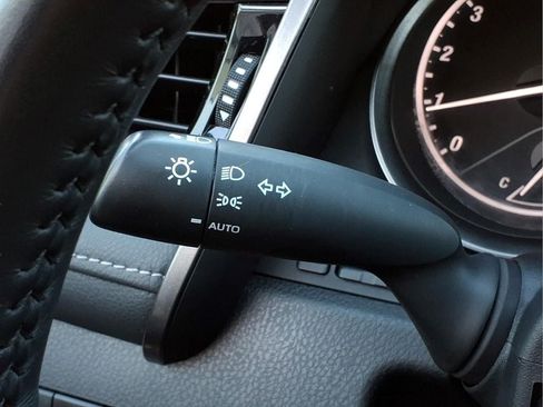 Used 2024 Toyota Camry SE FWD image 21