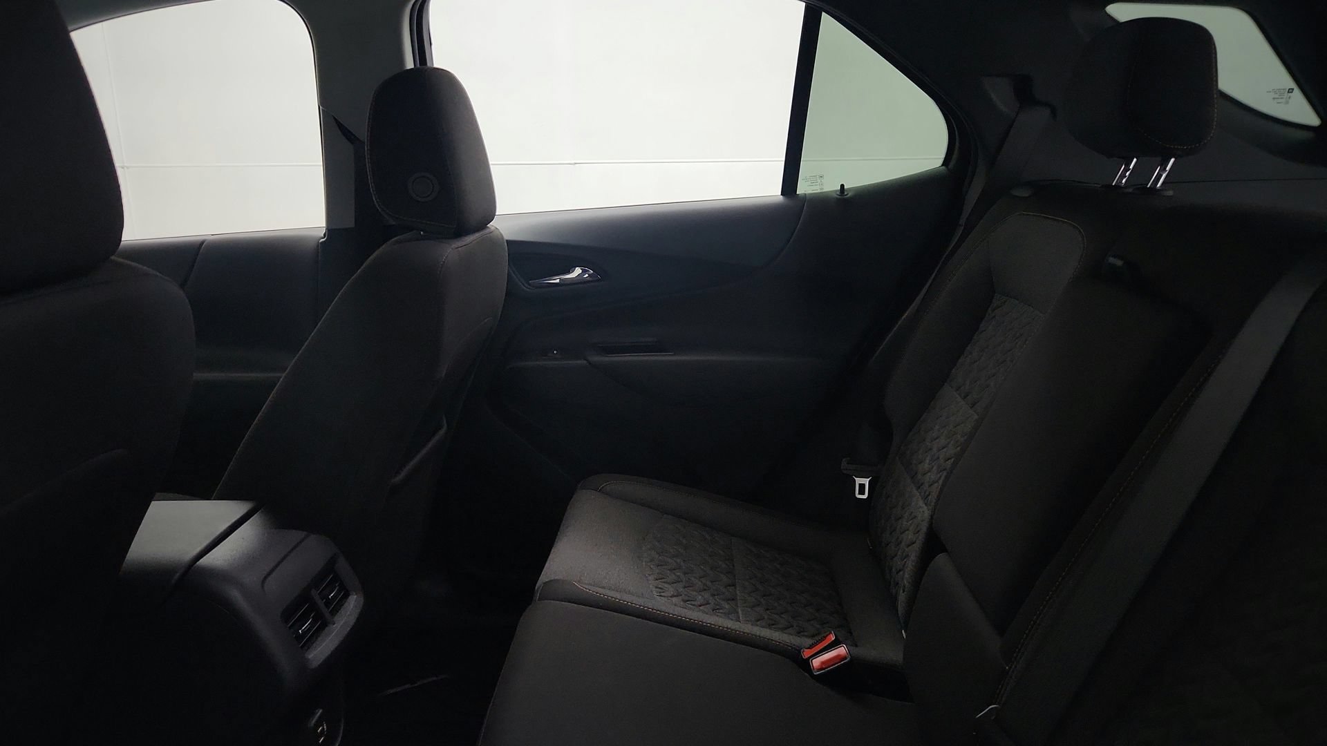 Certified 2024 Chevrolet Equinox LT w/ LPO, Floor Liner Package FWD image 23