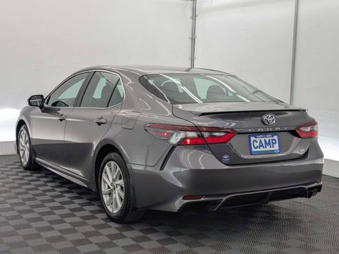 Used 2024 Toyota Camry SE FWD image 4