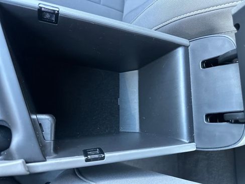 Used 2024 Hyundai Elantra SEL image 28