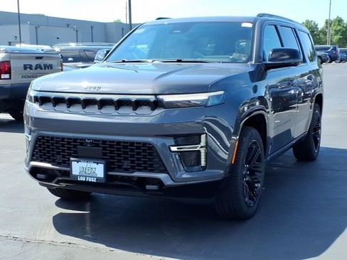 New 2026 Jeep Grand Wagoneer Limited AWD/4WD image 2