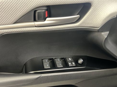 Used 2026 Toyota Camry SE image 13