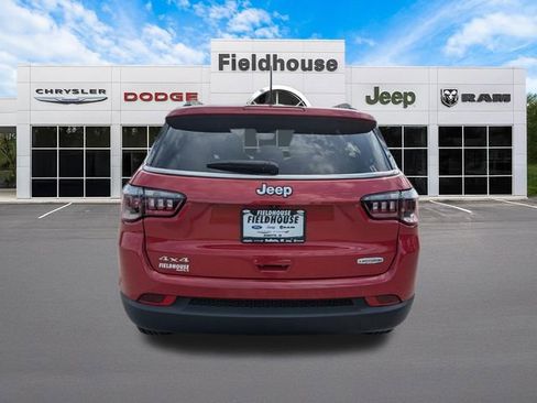 Used 2024 Jeep Compass Latitude AWD/4WD image 14