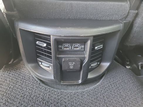 Used 2023 RAM 2500 Laramie AWD/4WD image 16