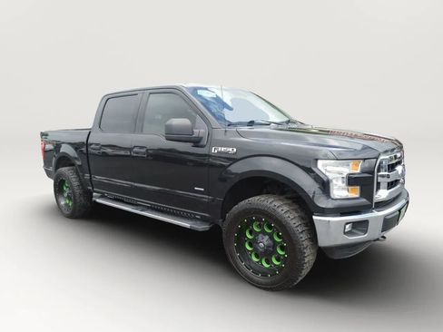 Used 2015 Ford F150 XLT AWD/4WD image 10