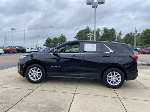 Used 2023 Chevrolet Equinox LT AWD/4WD image 7