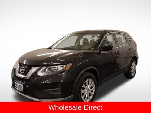 Used 2017 Nissan Rogue S AWD/4WD image 5