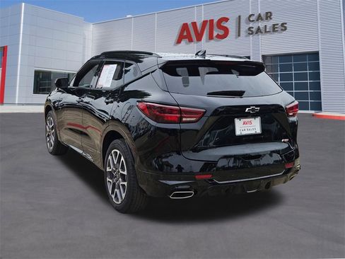 Used 2025 Chevrolet Blazer RS image 3