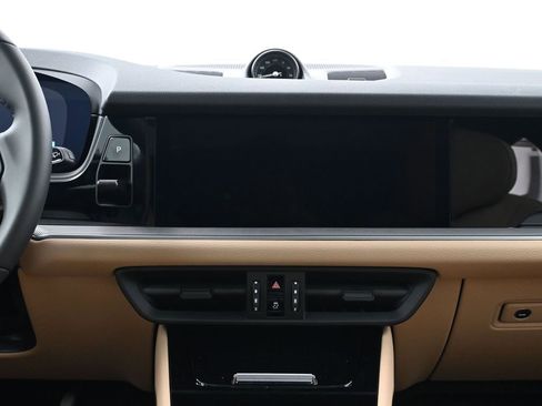 New 2026 Porsche Cayenne E-Hybrid AWD/4WD image 11