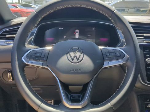 Used 2023 Volkswagen Tiguan SE R-Line FWD image 30
