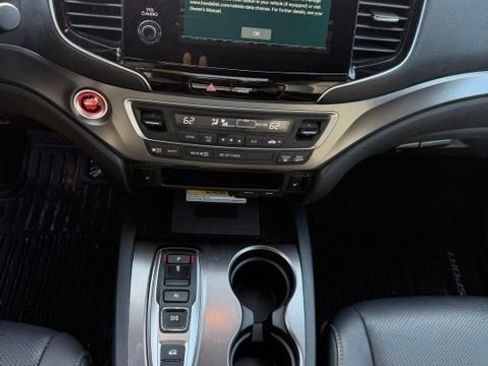 Used 2023 Honda Passport EX-L image 9