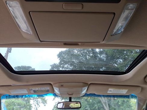 Used 2011 Toyota Sequoia Platinum image 15