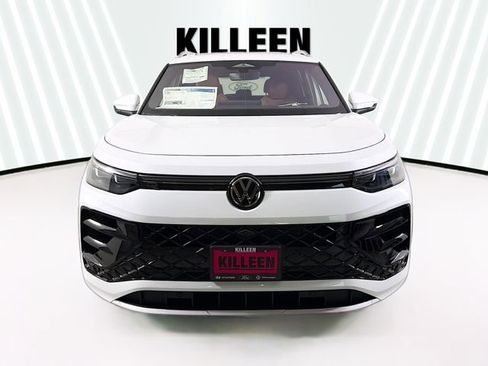 New 2026 Volkswagen Tiguan SEL R-Line image 2
