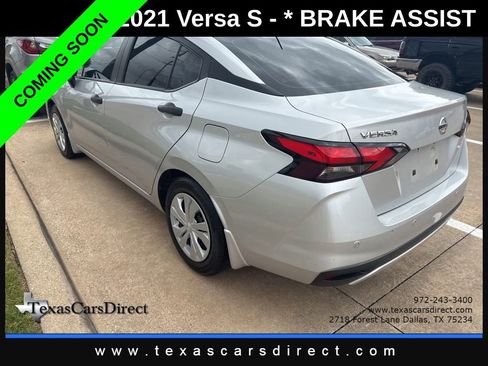 Used 2021 Nissan Versa S image 5