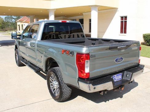 Used 2019 Ford F250 Lariat w/ Lariat Value Package image 12