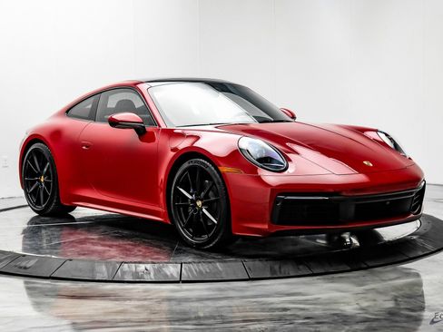 Used 2024 Porsche 911 Carrera w/ Premium Package image 21