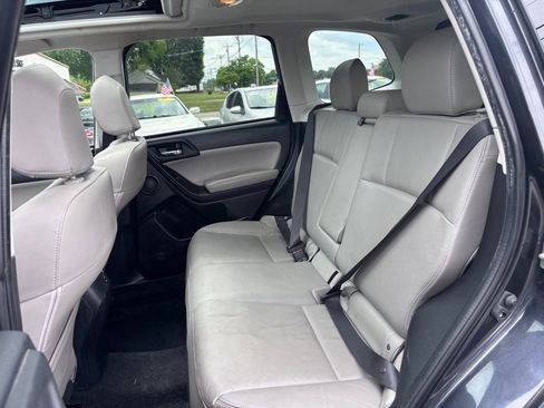Used 2014 Subaru Forester 2.5i Touring AWD/4WD image 18