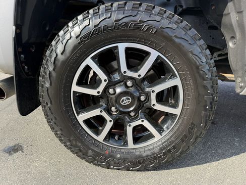 Used 2016 Toyota Tundra SR5 w/ TRD Off Road Package image 39