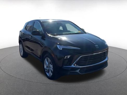 Used 2025 Buick Encore GX Preferred image 3