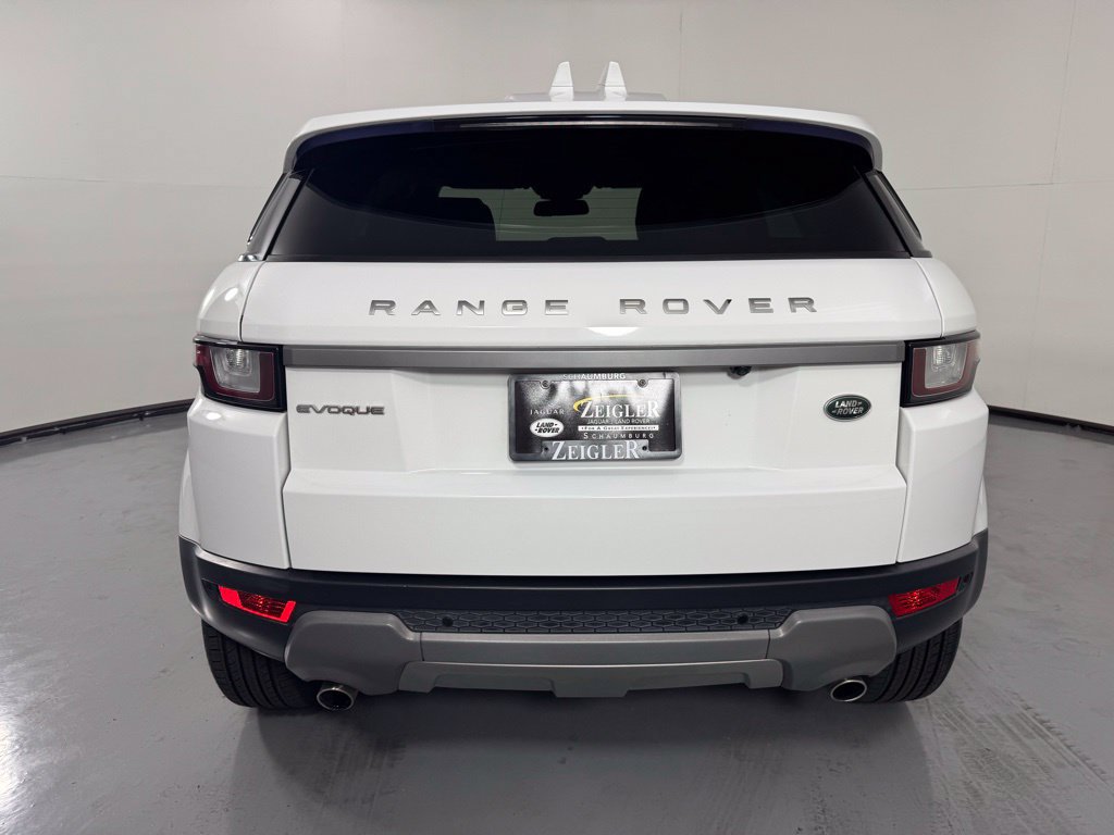 Used 2019 Land Rover Range Rover Evoque SE AWD/4WD image 9
