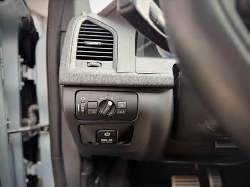 Used 2013 Volvo XC60 T6 image 10