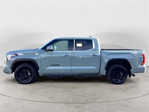 Used 2023 Toyota Tundra Limited image 2