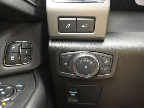 Used 2020 Ford Expedition Max XLT w/ Equipment Group 202A image 18