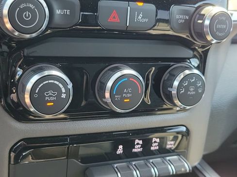 New 2026 RAM 1500 Express AWD/4WD image 22