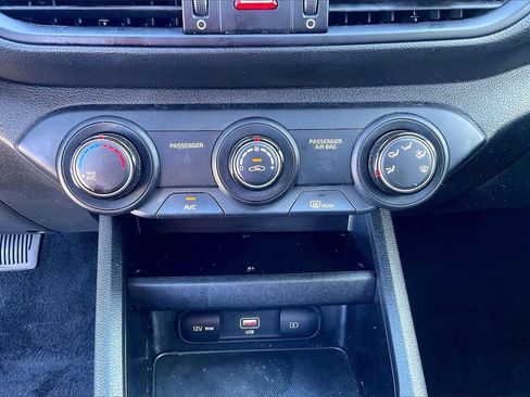 Certified 2024 Kia Forte LXS image 31