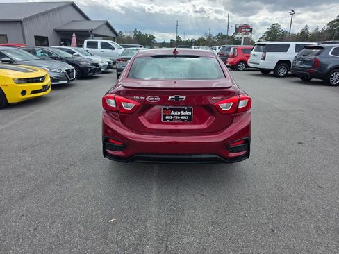 Used 2019 Chevrolet Cruze LT w/ RS Package image 3