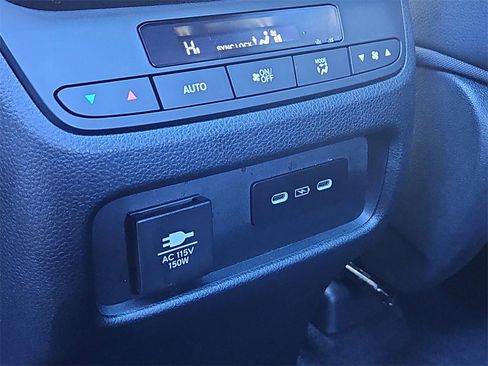 Certified 2025 Honda Pilot TrailSport image 20