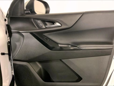 Used 2025 Chevrolet Equinox LT image 25