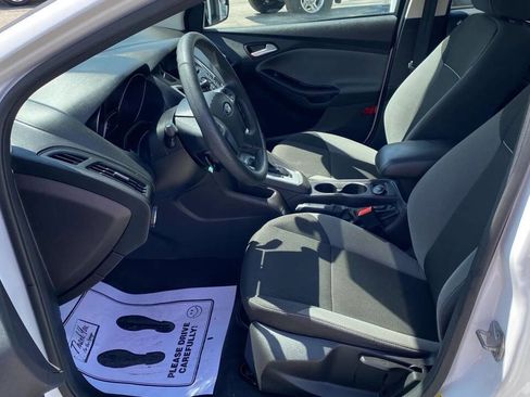 Used 2014 Ford Focus SE w/ Interior Protection Package FWD image 11