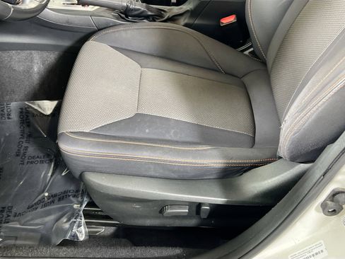 Used 2023 Subaru Crosstrek 2.0i Premium image 18