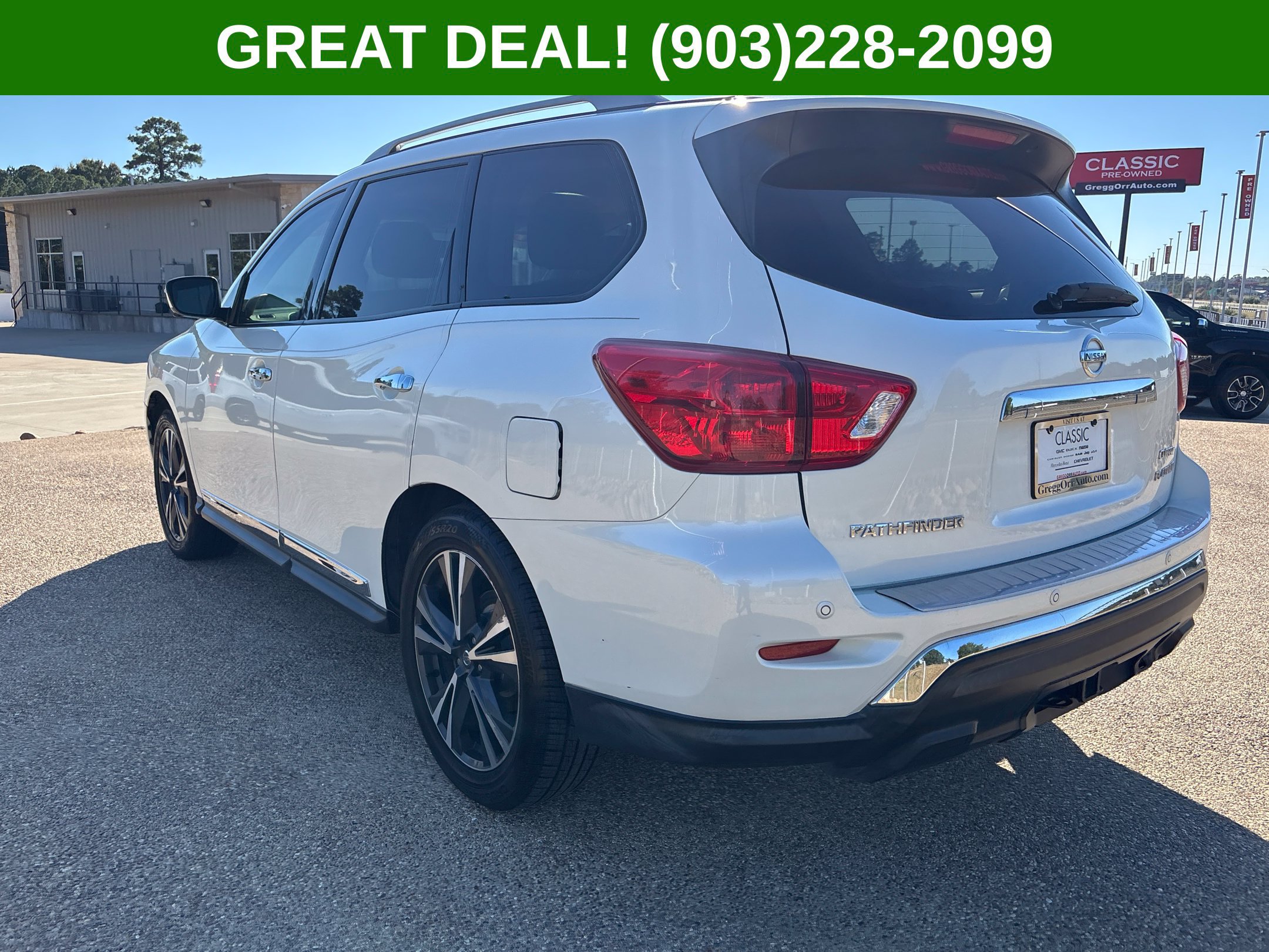 Used 2019 Nissan Pathfinder Platinum FWD image 8