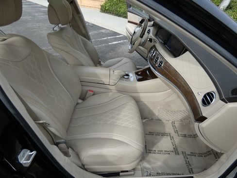 Used 2014 Mercedes-Benz S 550 Sedan image 27