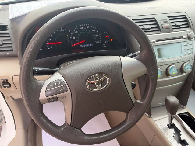 Used 2009 Toyota Camry LE FWD image 12