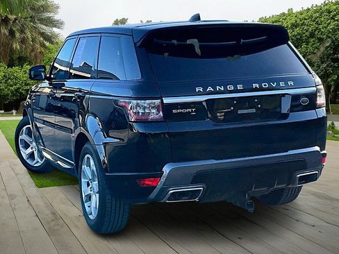 Used 2020 Land Rover Range Rover Sport HSE image 12