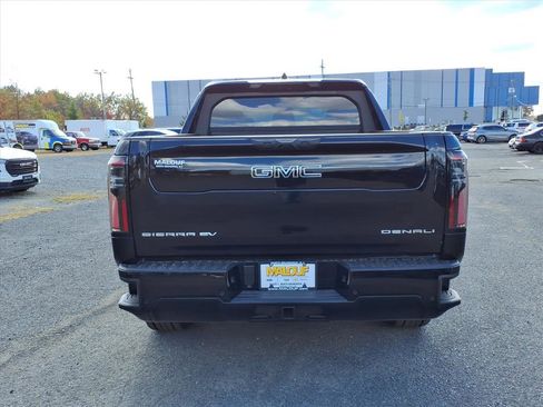 New 2025 GMC Sierra EV Denali image 6