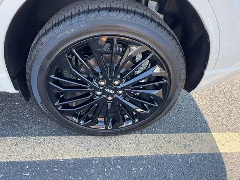 Used 2023 Lincoln Corsair Reserve w/ Equipment Group 201A FWD image 7