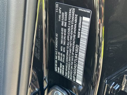 New 2026 Porsche Macan S AWD/4WD image 33