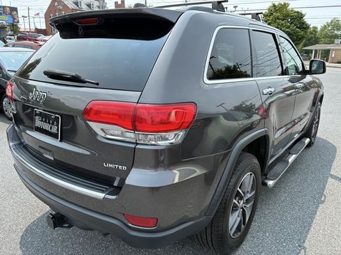 Used 2017 Jeep Grand Cherokee Limited w/ Luxury Group II AWD/4WD image 6