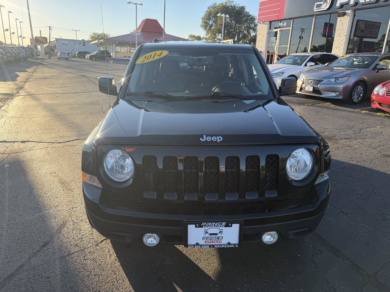 Used 2014 Jeep Patriot High Altitude FWD image 3