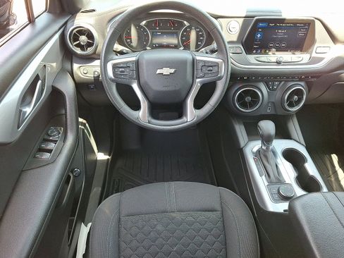 Certified 2022 Chevrolet Blazer LT AWD/4WD image 12