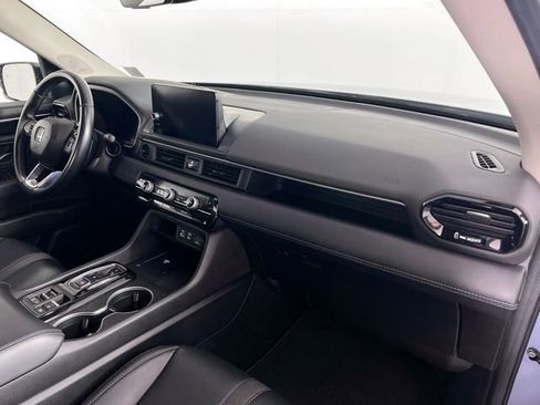 Used 2024 Honda Pilot Touring image 30
